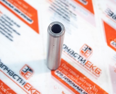 4923471 Направляющая втулка клапана GUIDE VALVE STEM Cummins M11, QSM Взаимозаменяемые номера: 3070212, 3073511, 3073512, 3328786